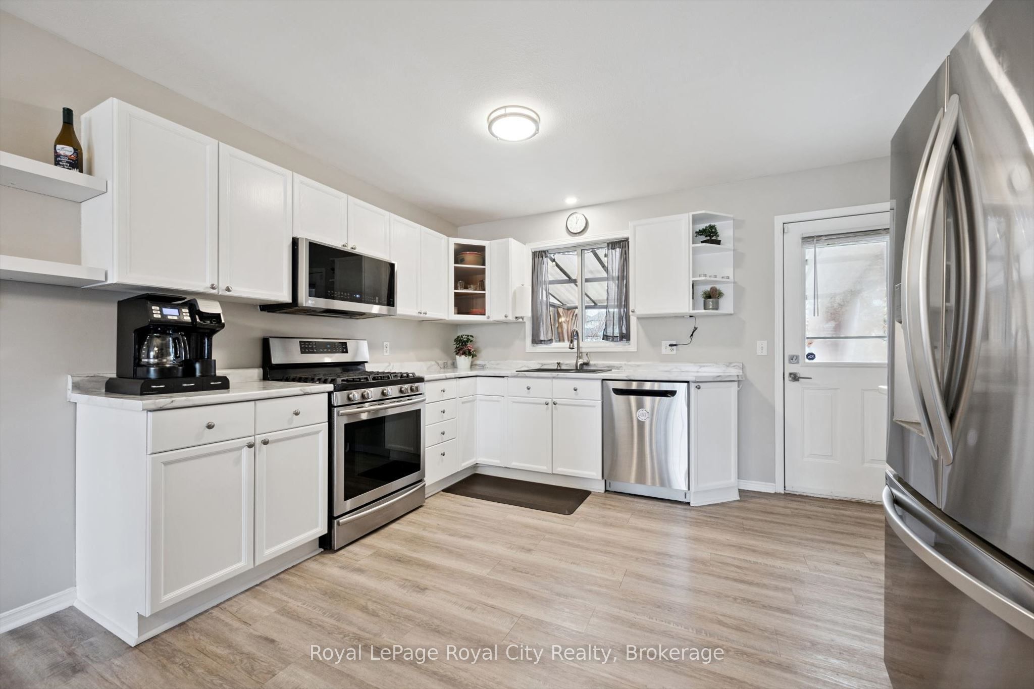 119 Meadowridge Drive