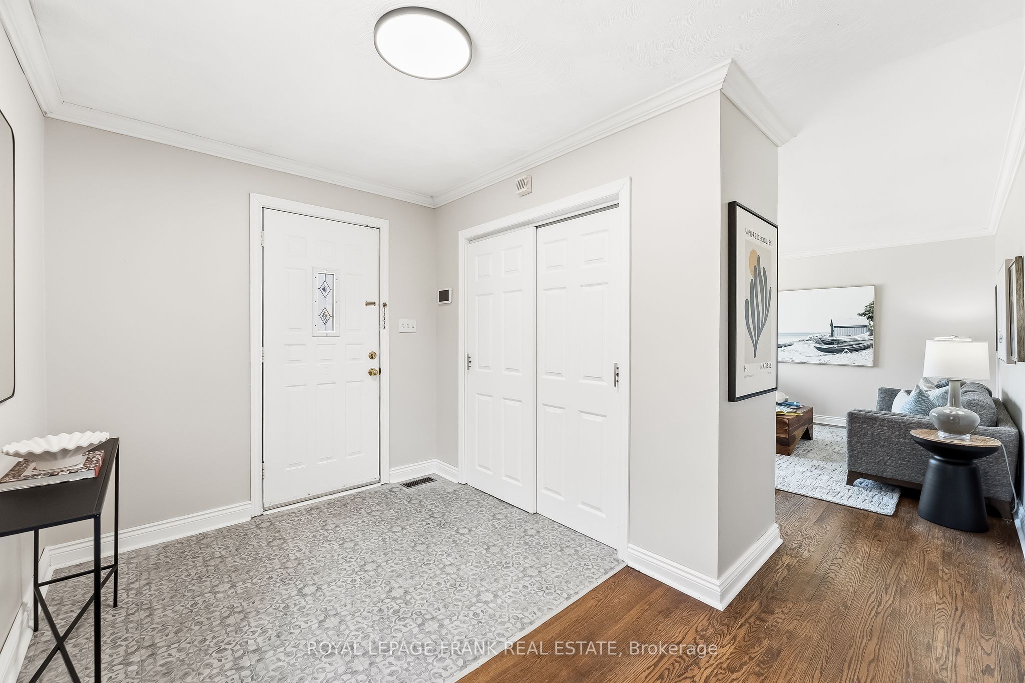 1212 Valley Drive