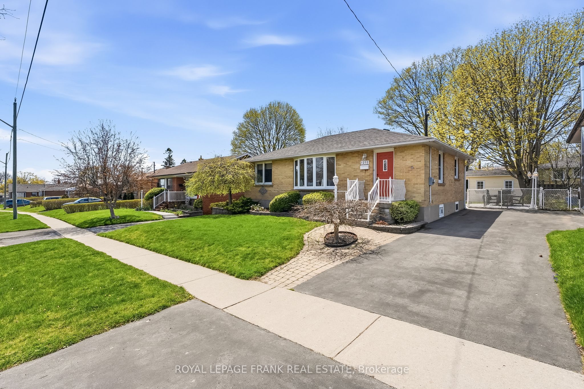 1212 Valley Drive