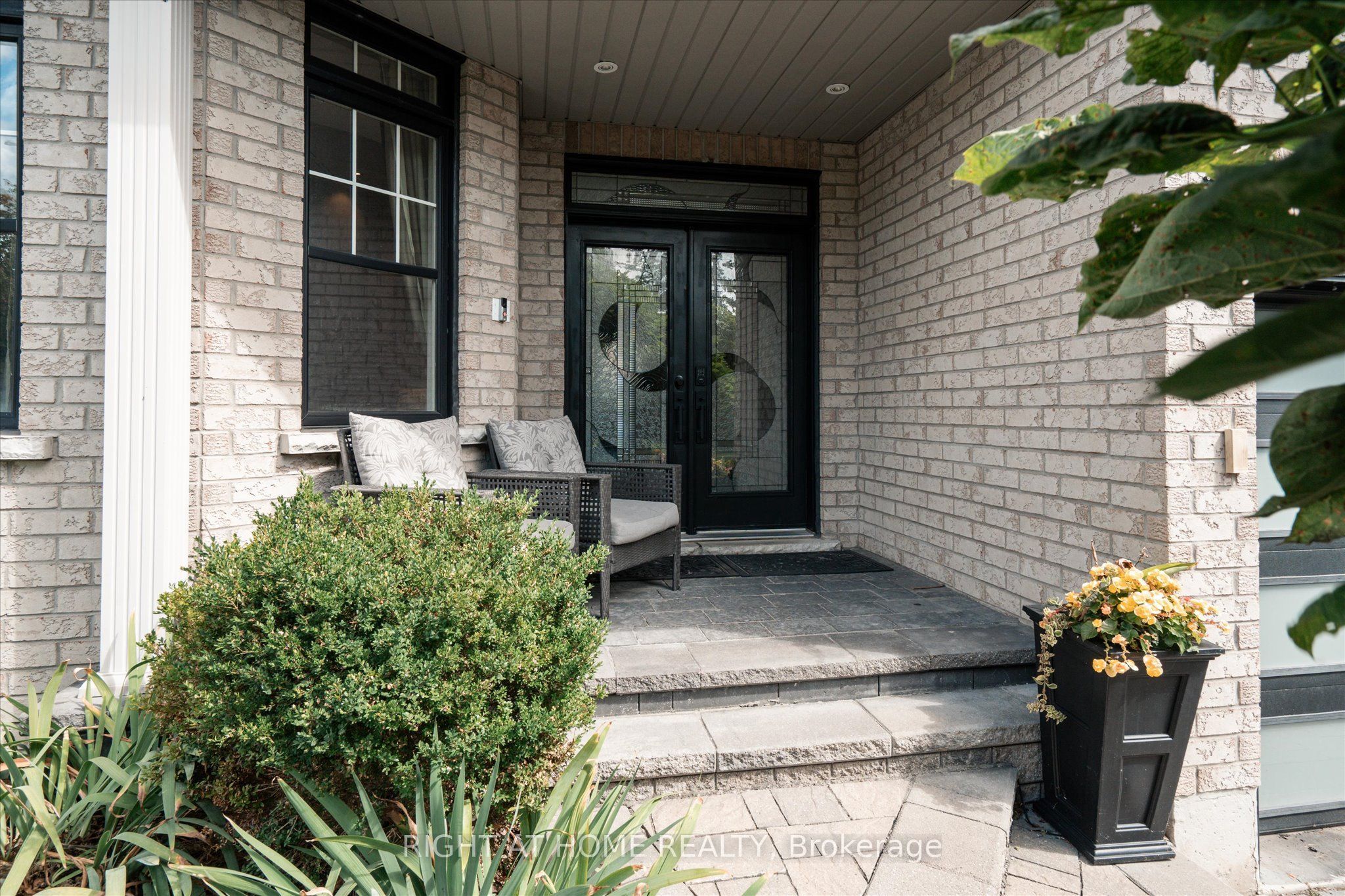 66 Rideout Street