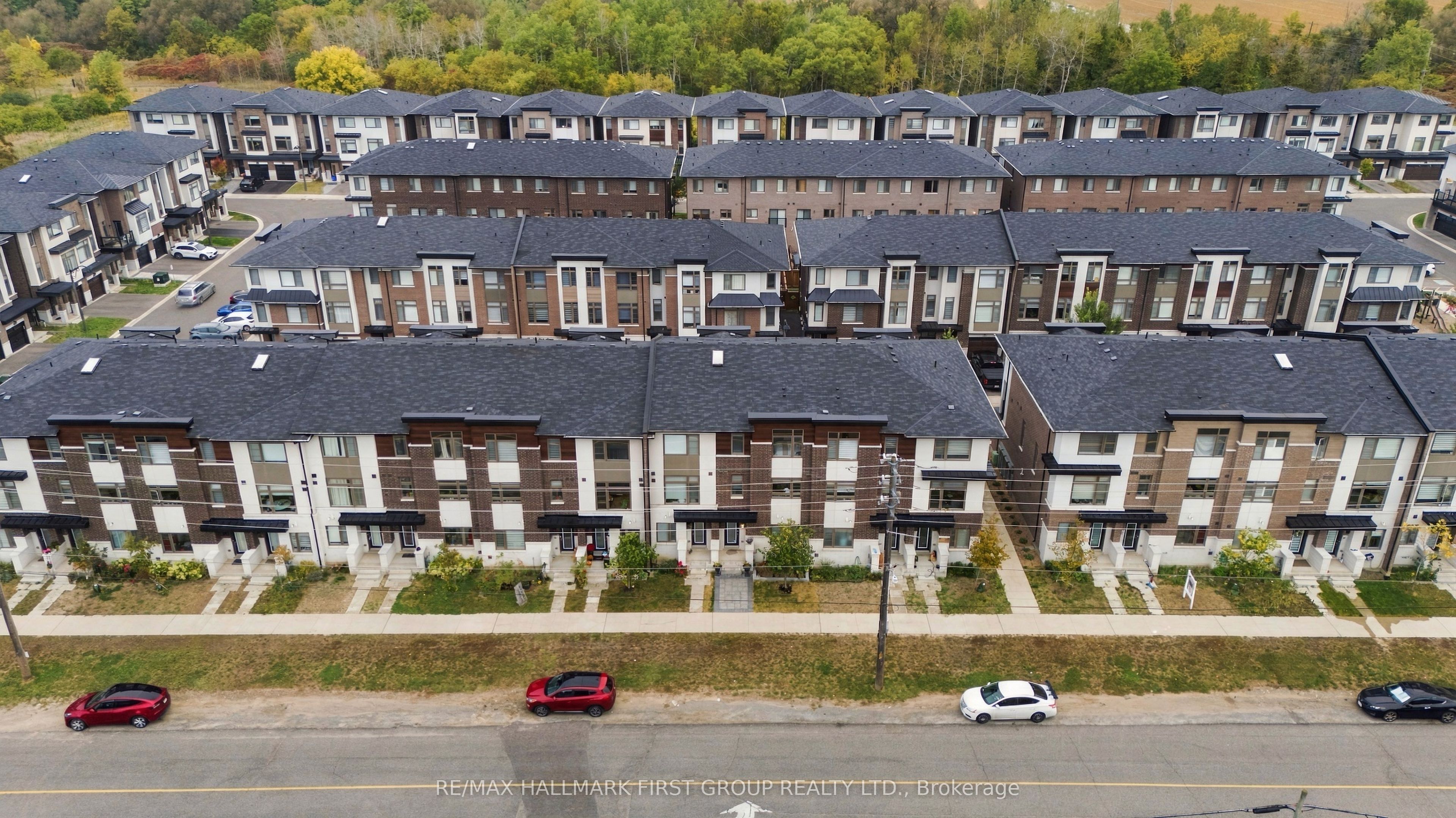 250 Finch Avenue 303
