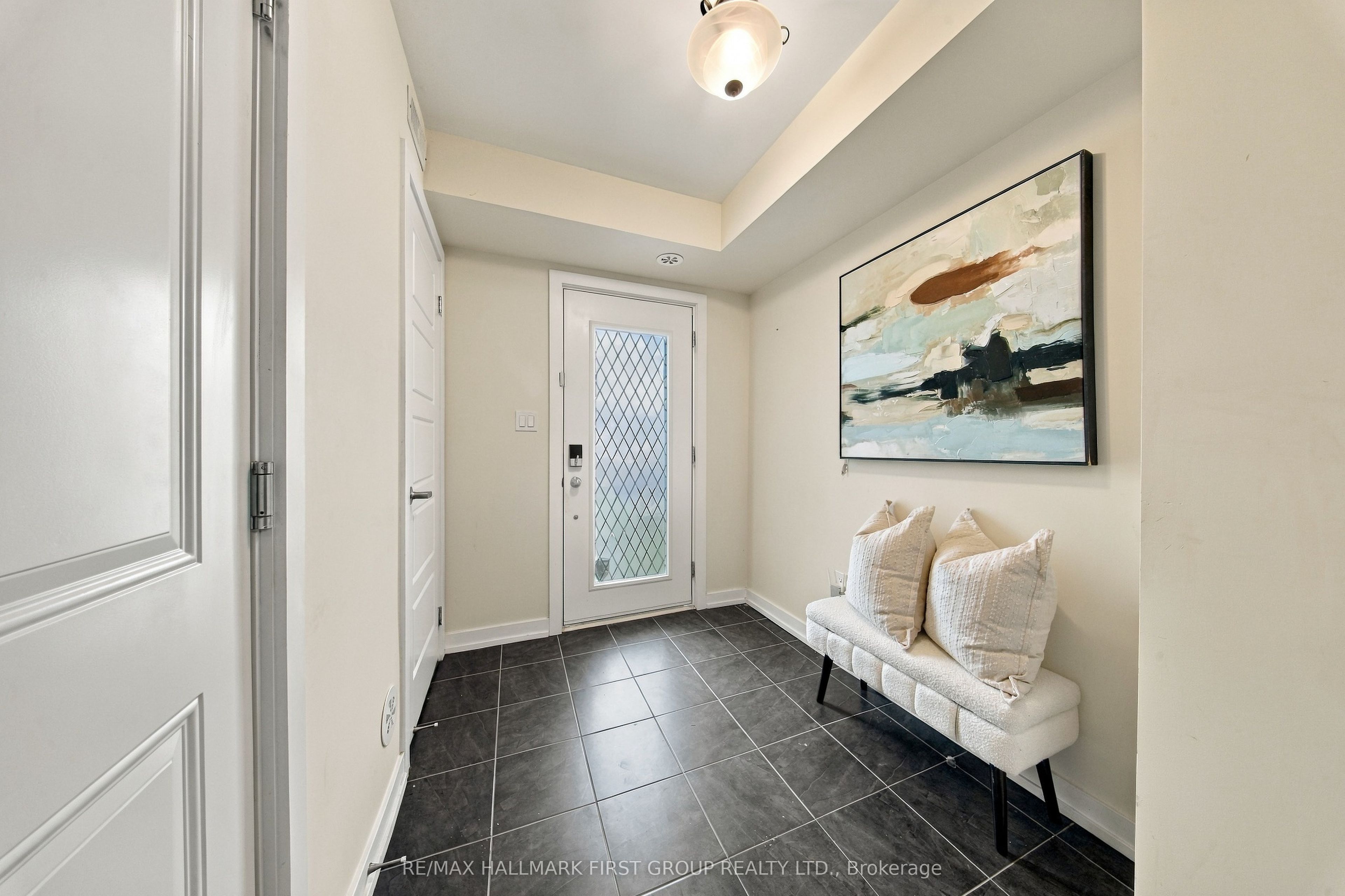 250 Finch Avenue 303