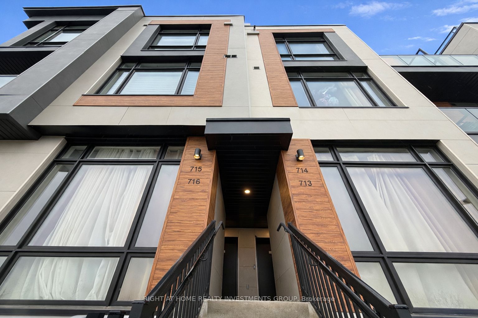 5 Steckley House Lane 714