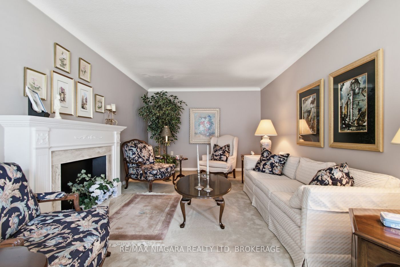 82 Lakeshore Road