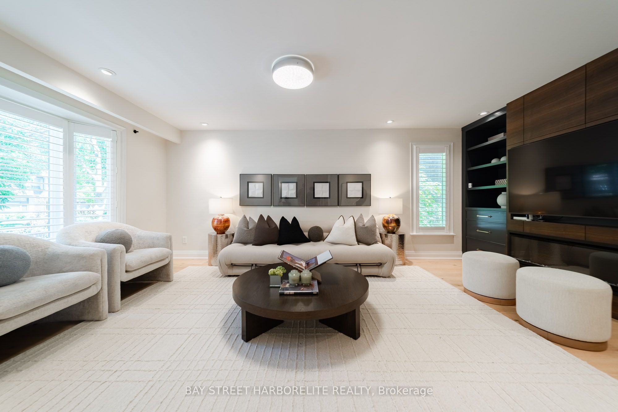 2366 Devon Road