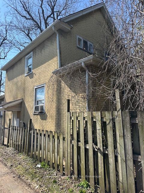 4115 May Avenue