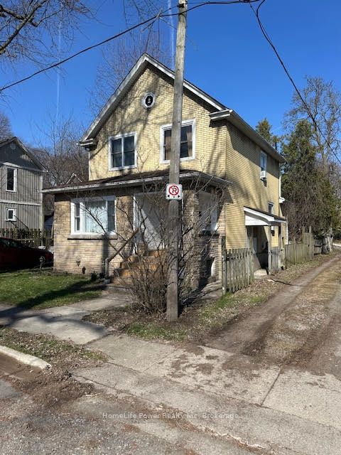 4115 May Avenue