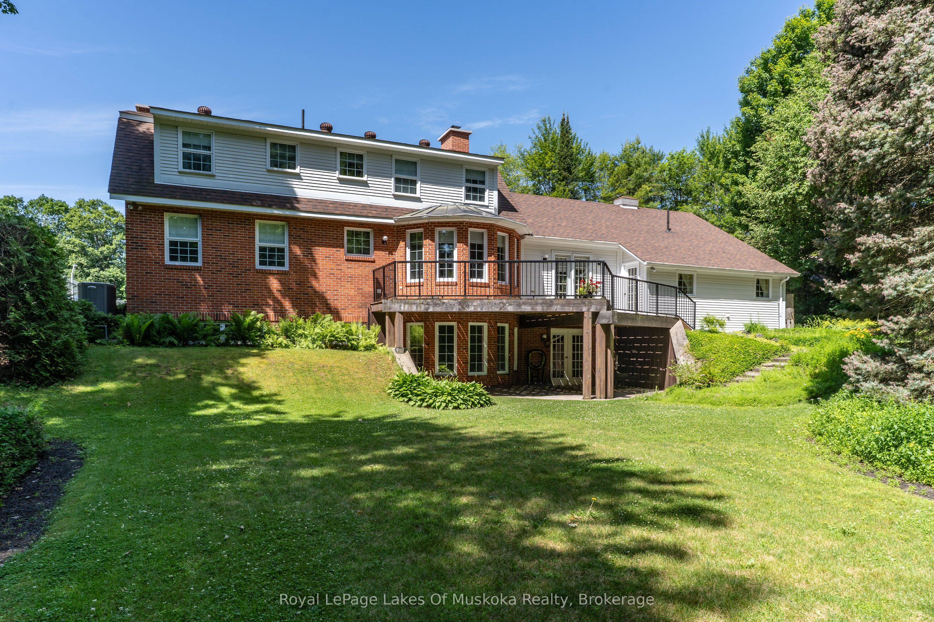 33 South Muskoka Drive