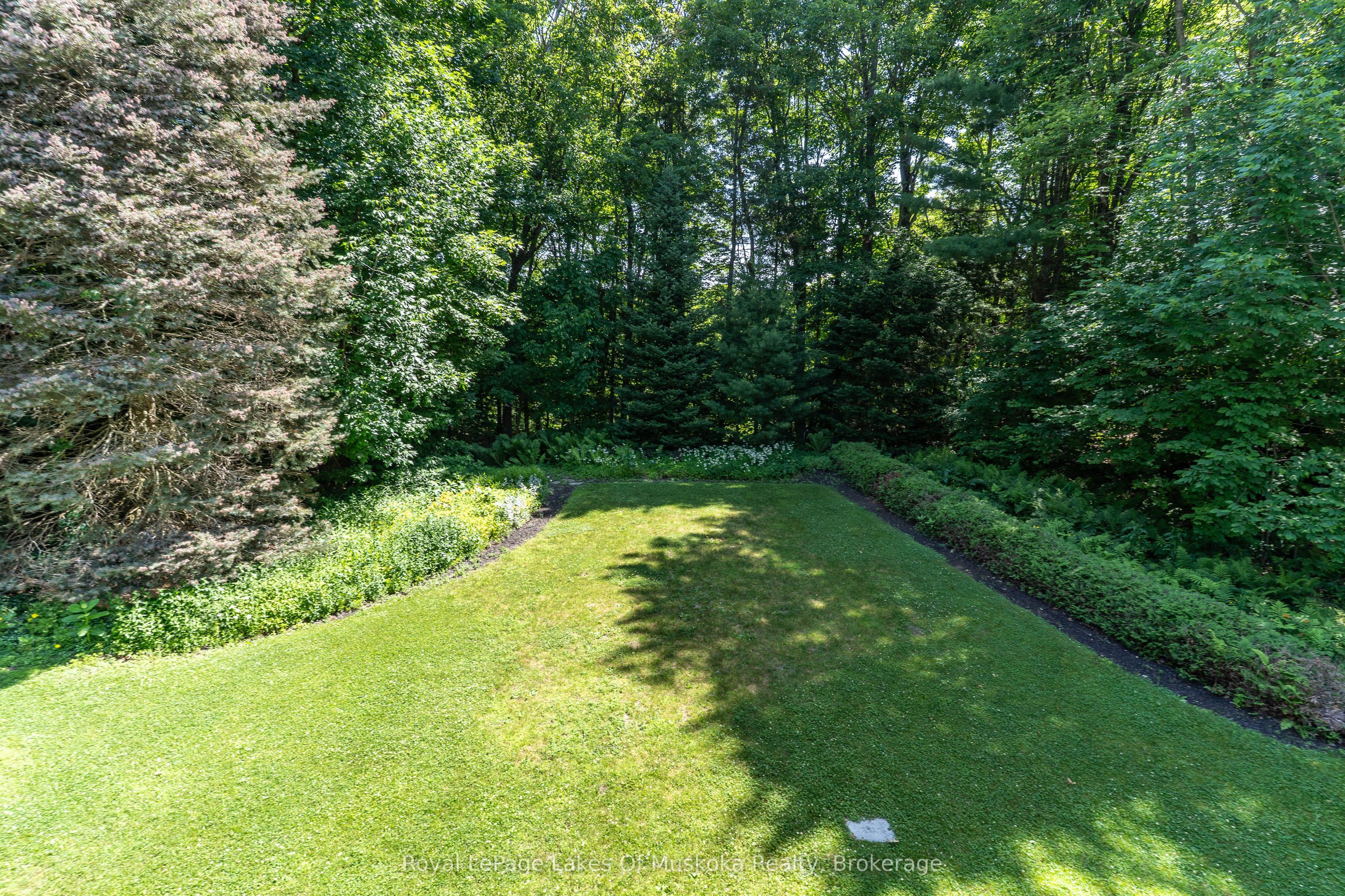 33 South Muskoka Drive