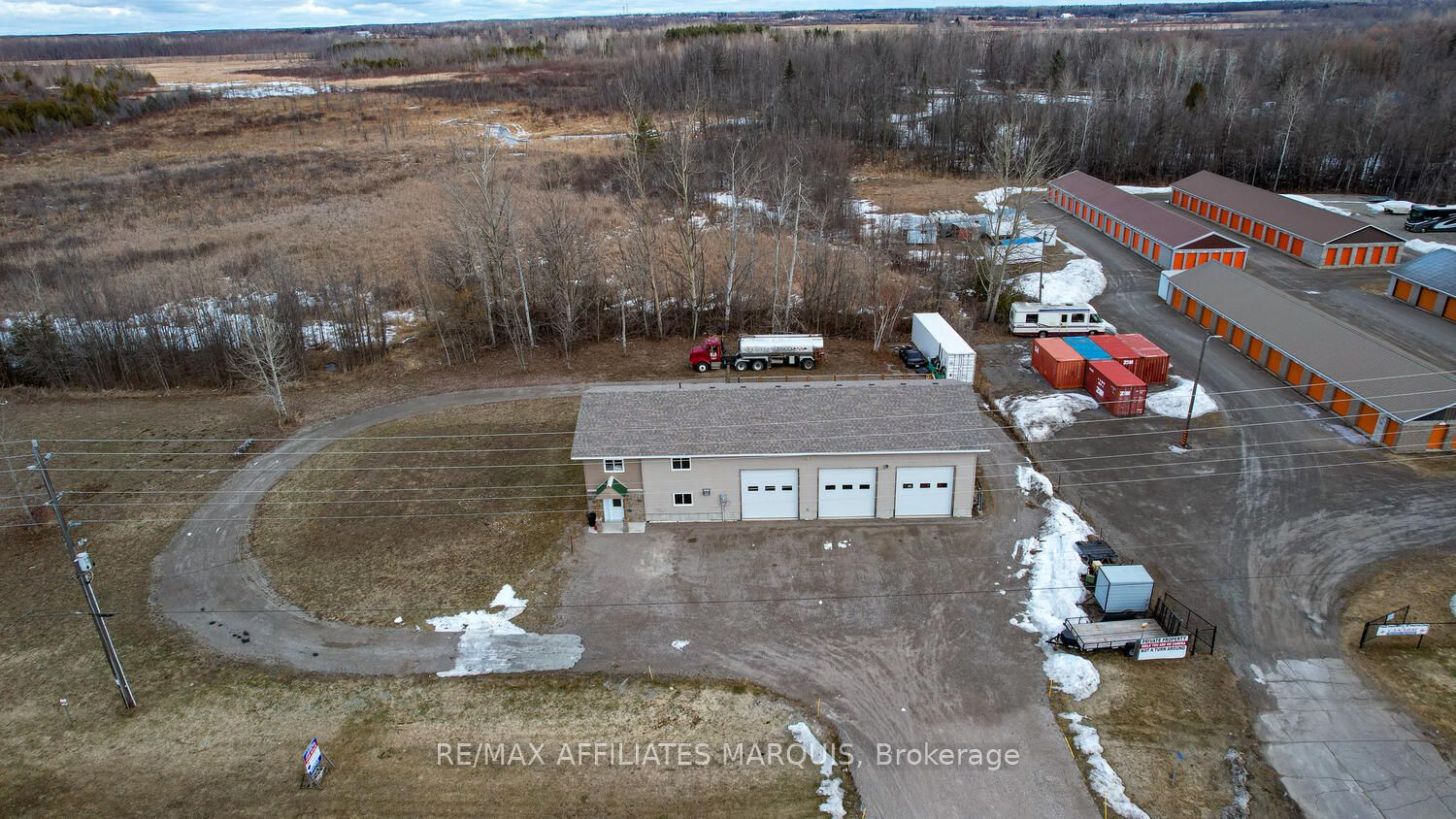 3674 Highway 43 Road