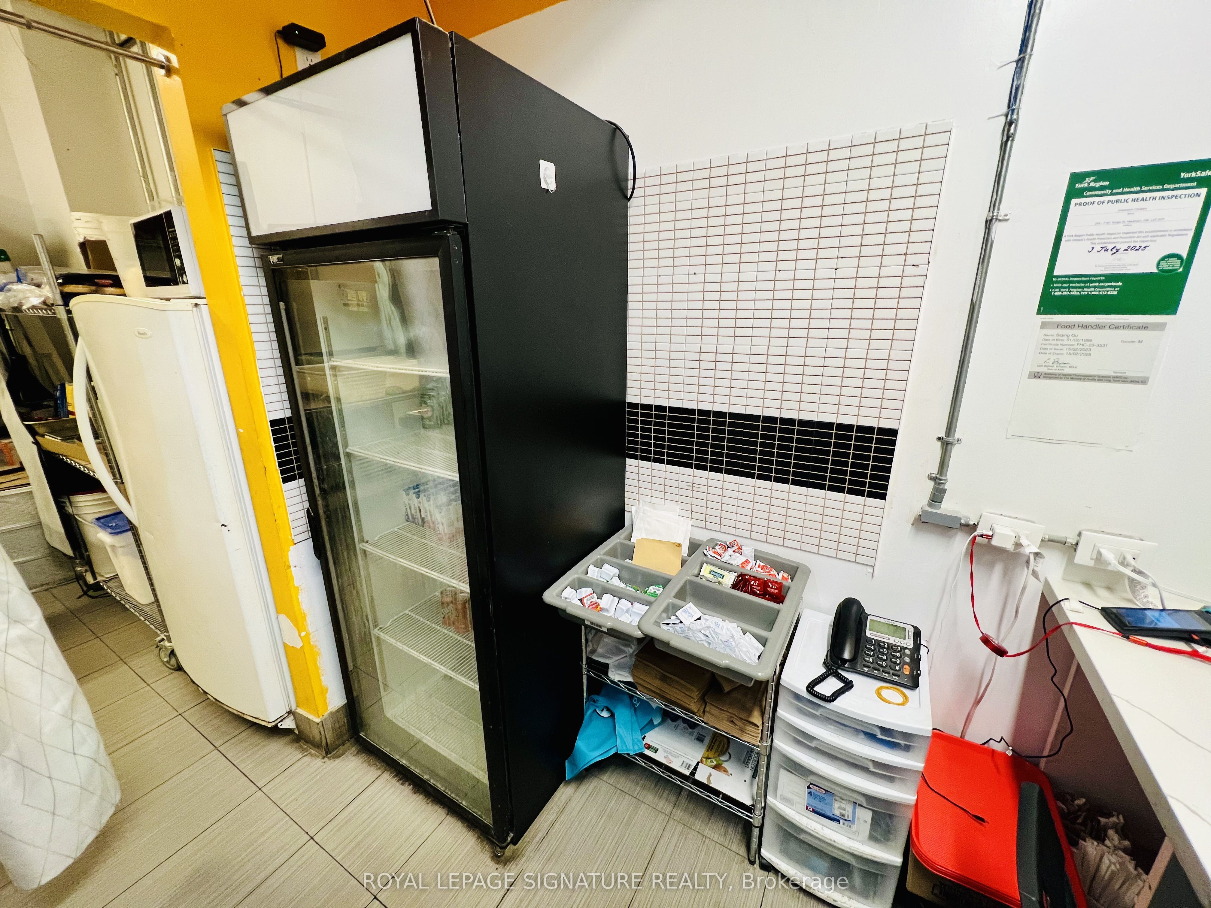 7181 Yonge Street 243