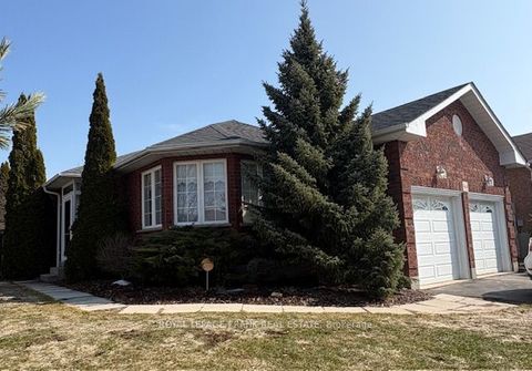 964 Deer Valley Drive Oshawa ON L1J 8N7