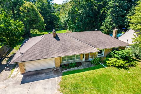 15 Bellehaven Crescent Toronto E08 ON M1M 1H2