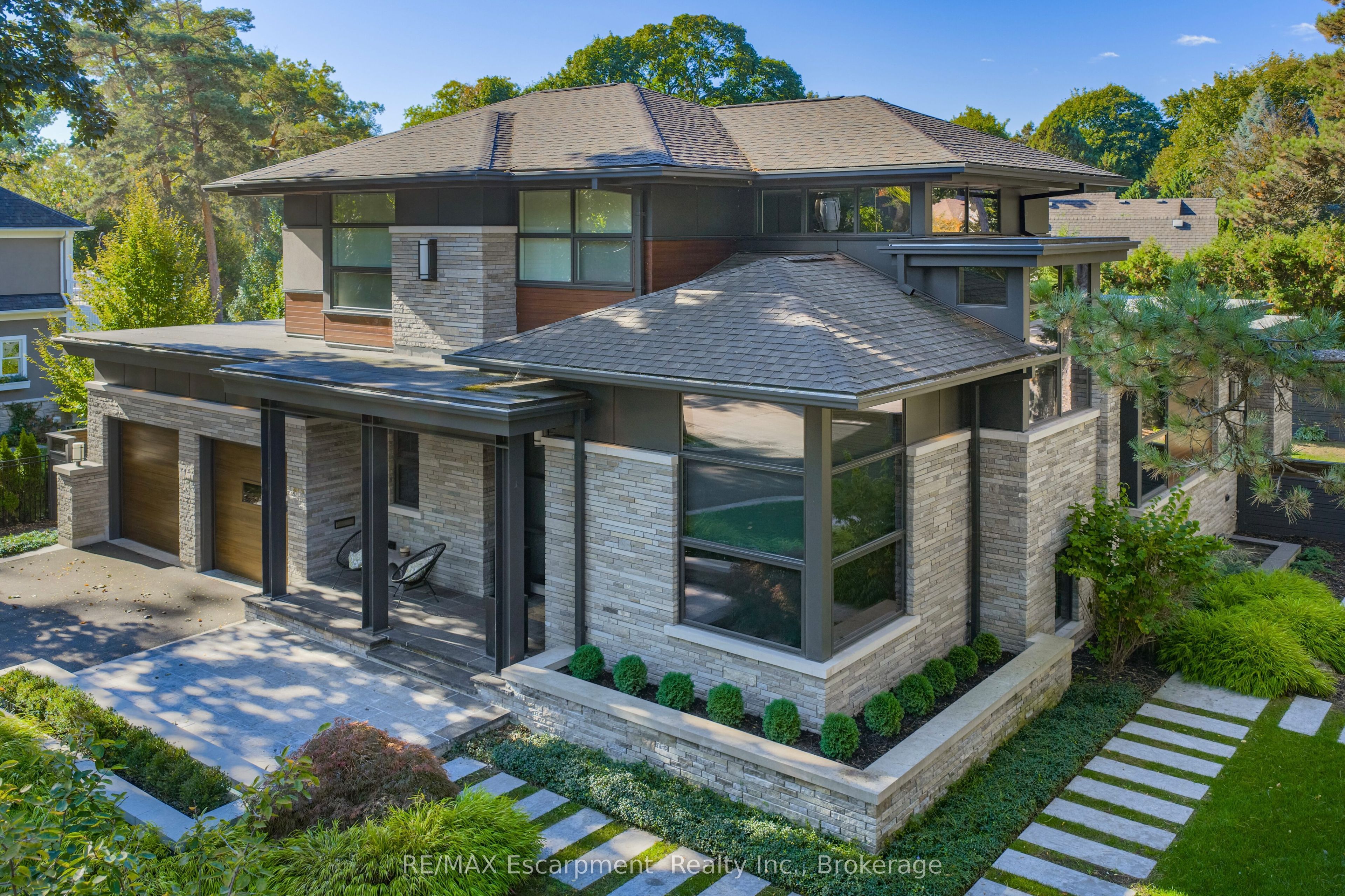 238 Hart Avenue
