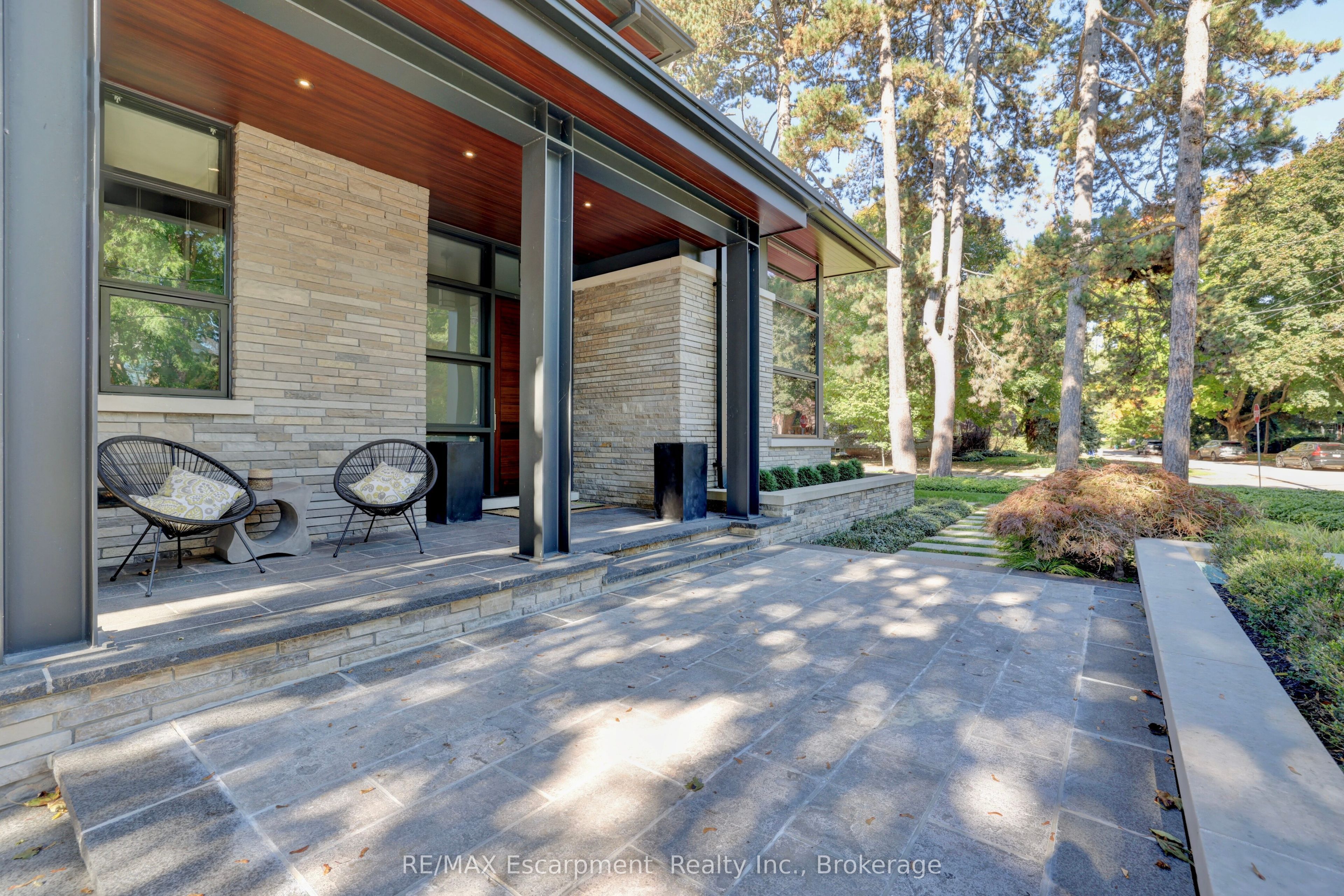 238 Hart Avenue