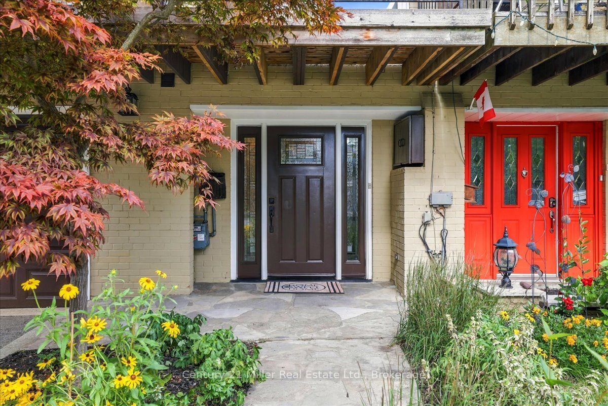 37 Tulip Street S