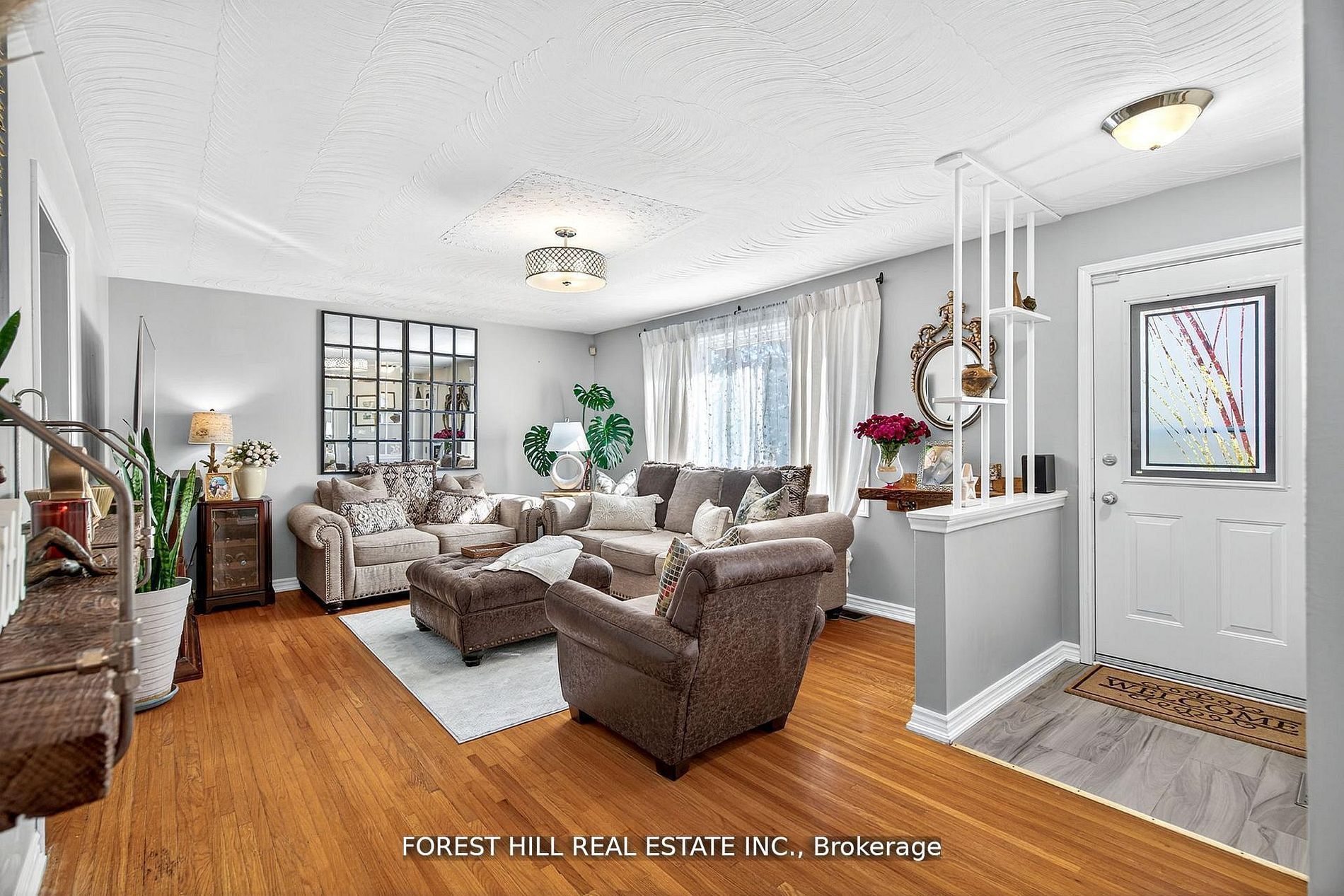 1550 Evangeline Drive