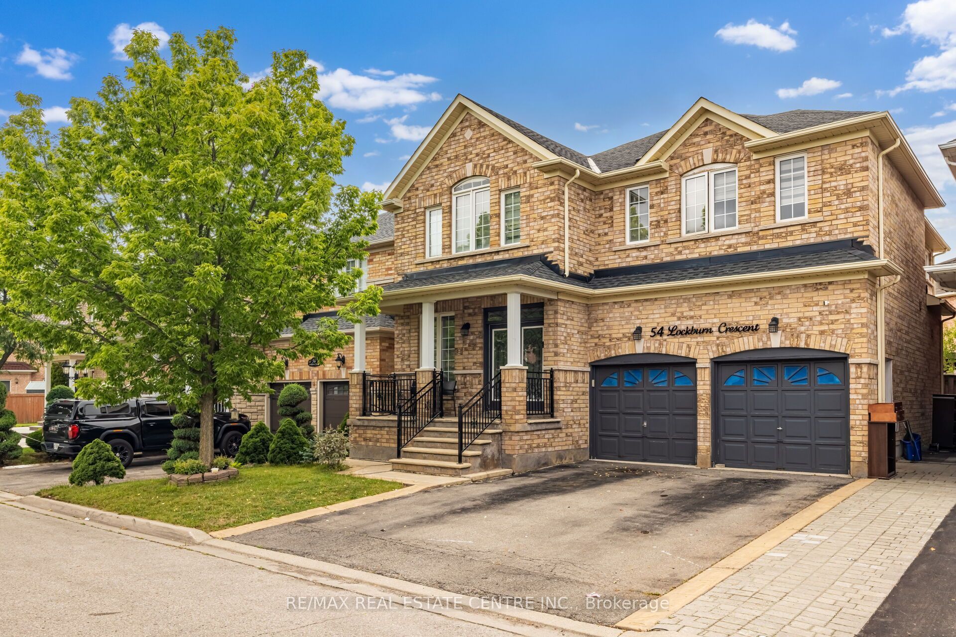 54 Lockburn Crescent