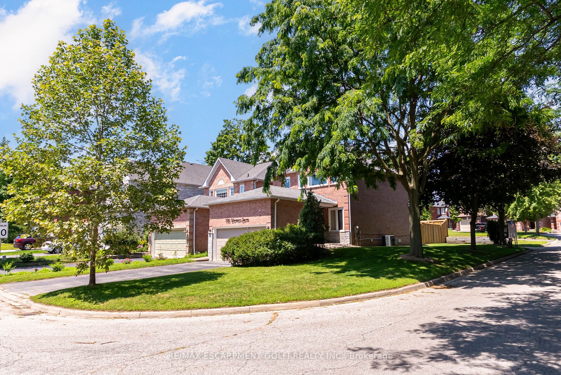1190 Windgrove Square