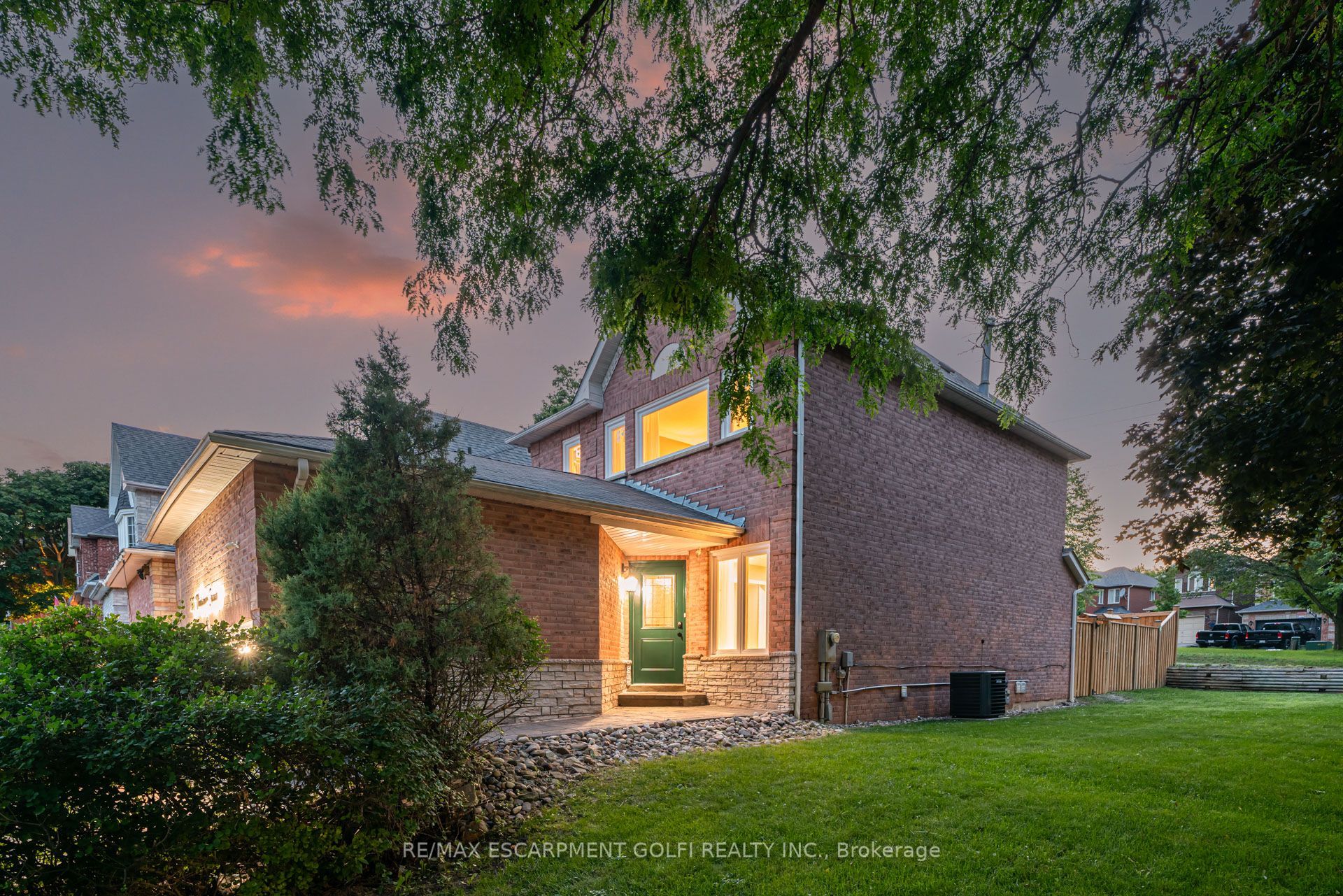 1190 Windgrove Square