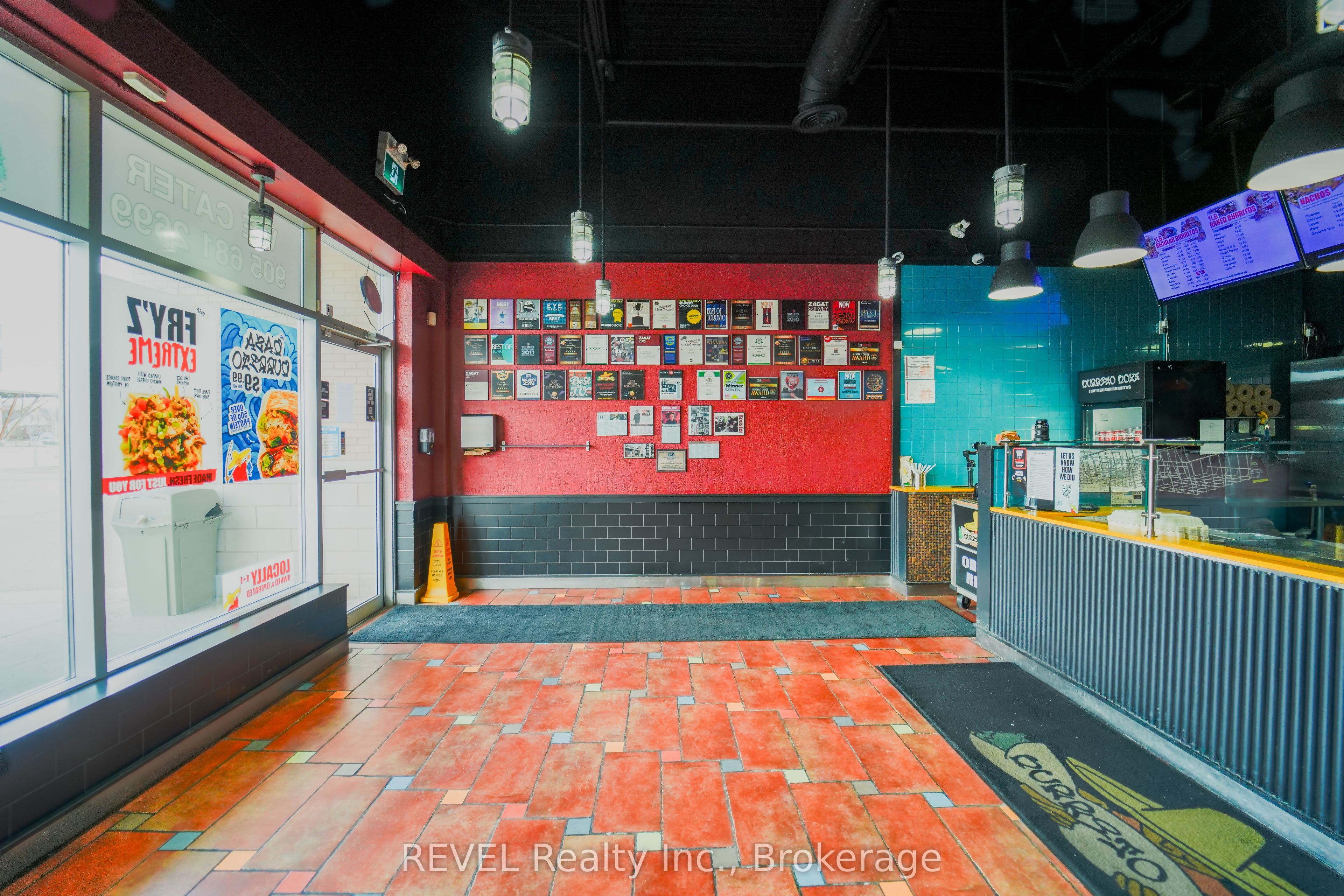 1435 Plains Road E 2