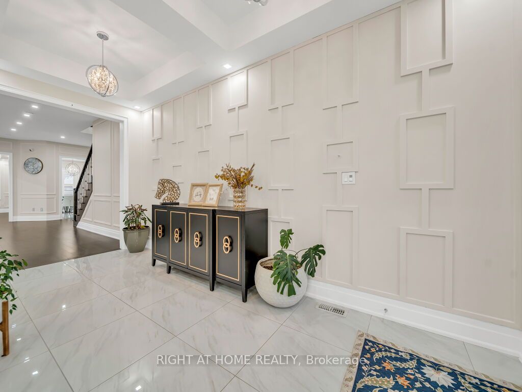 12 Hackwood Heights