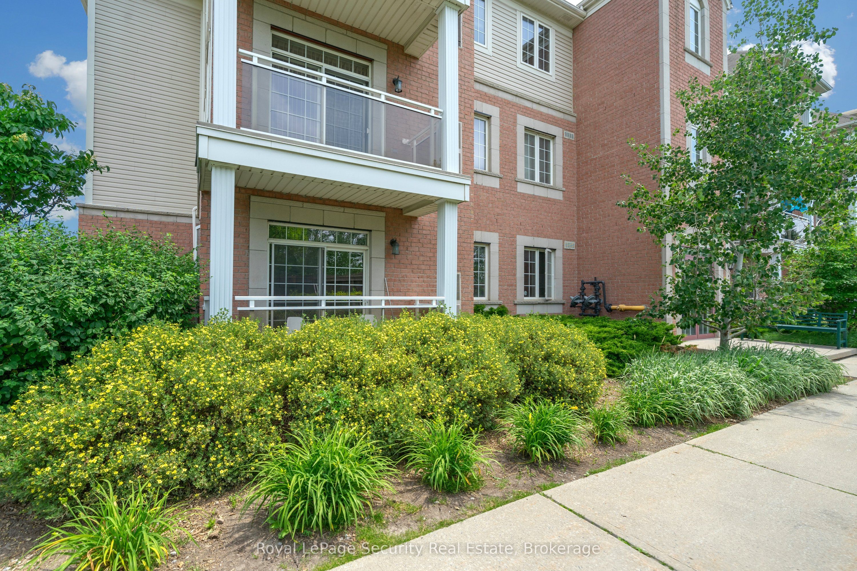 52 Harvey Johnston Way 101