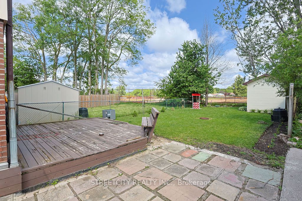 208 Admiral Drive
