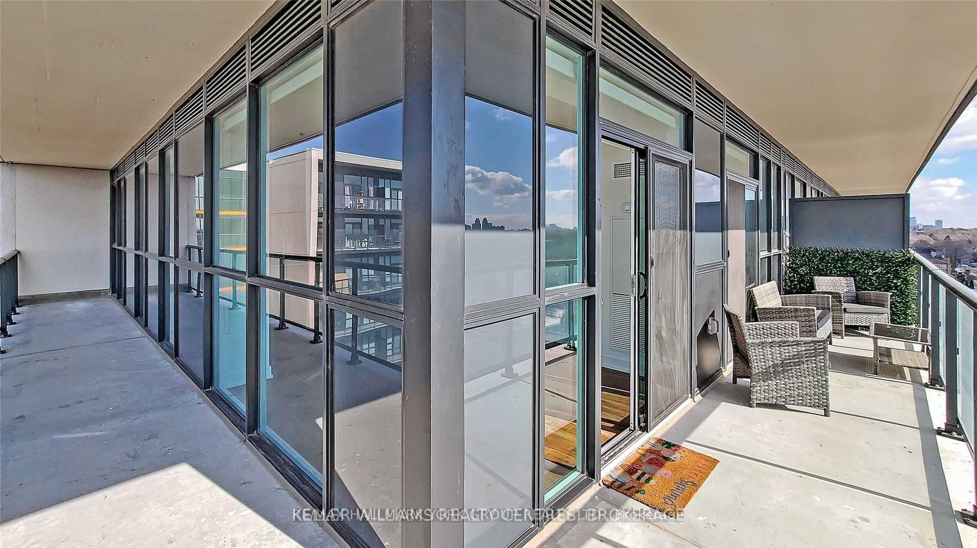 1603 Eglinton Avenue W 705