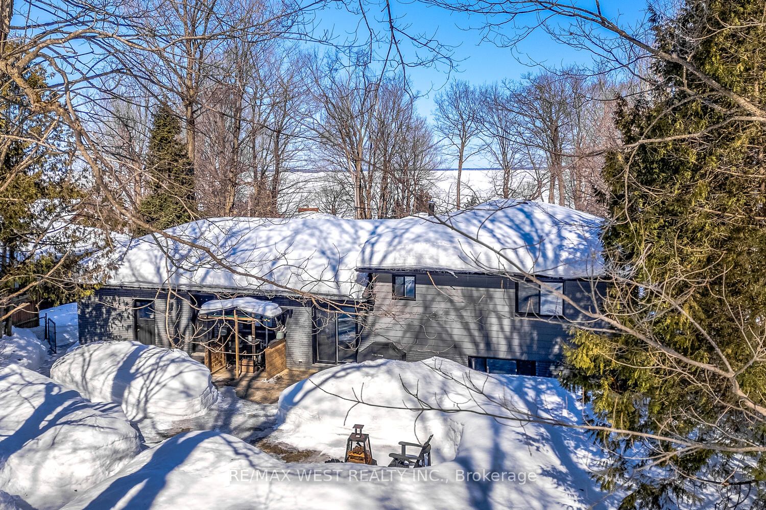 169 Bayview Avenue E