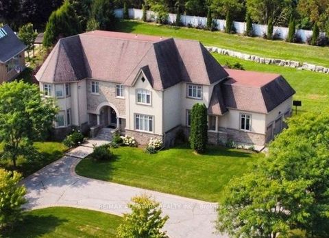 70 Richard Lovat Court Vaughan ON L0J 1C0