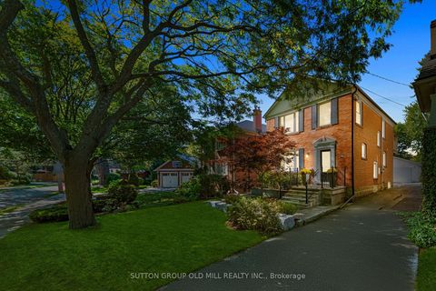 24 Dartmouth Crescent Toronto W06 ON M8V 1X1