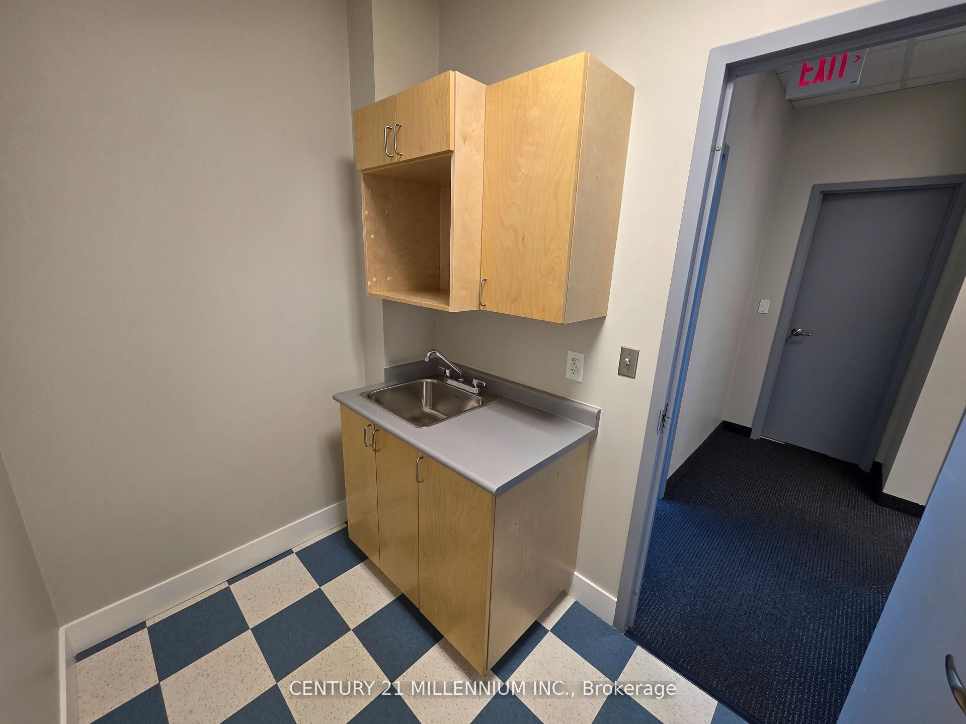 2250 Bovaird Drive E 212
