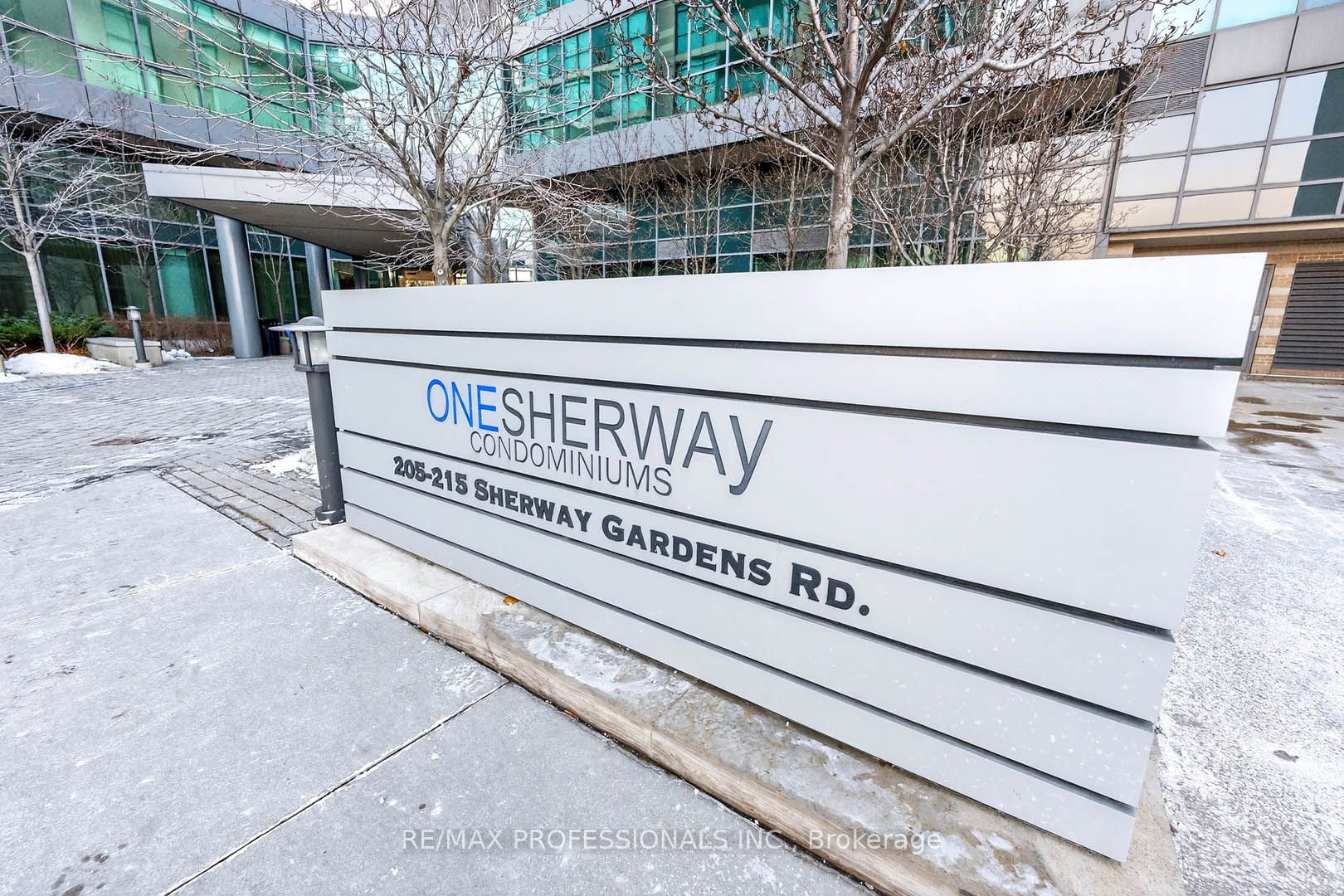 215 Sherway Gardens Road 2110