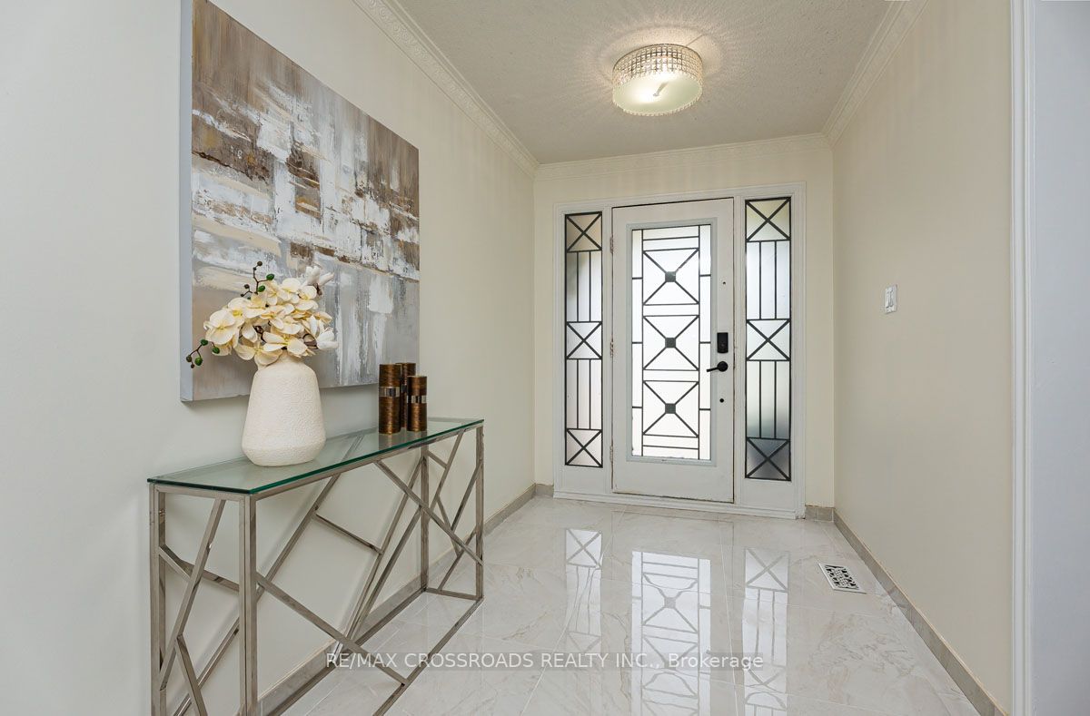 16 Heisey Drive