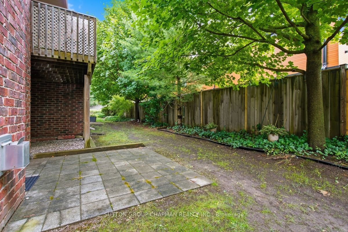 455 Hyde Park Road 15