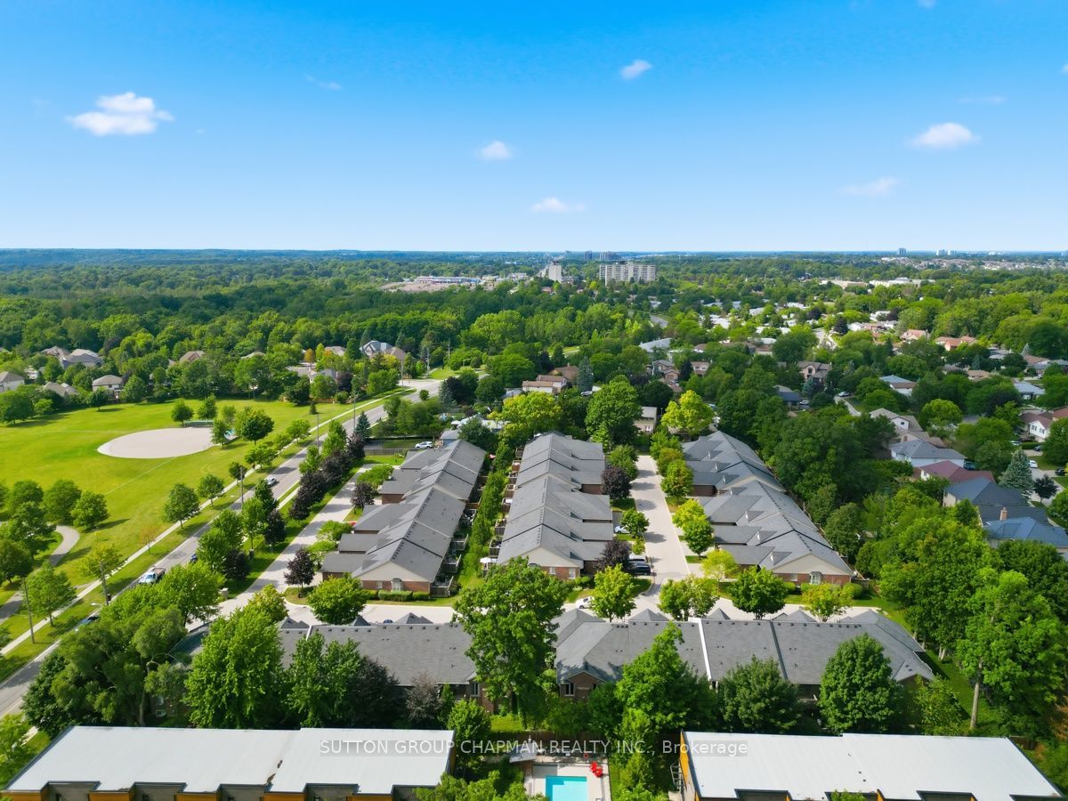 455 Hyde Park Road 15