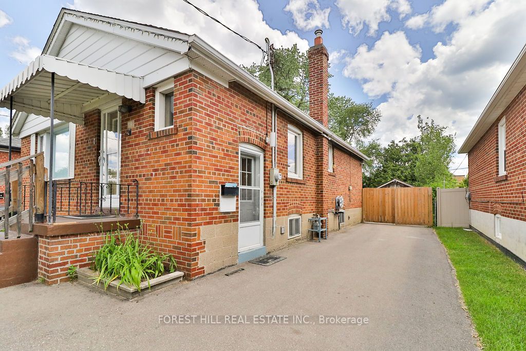19 Silvercrest Avenue