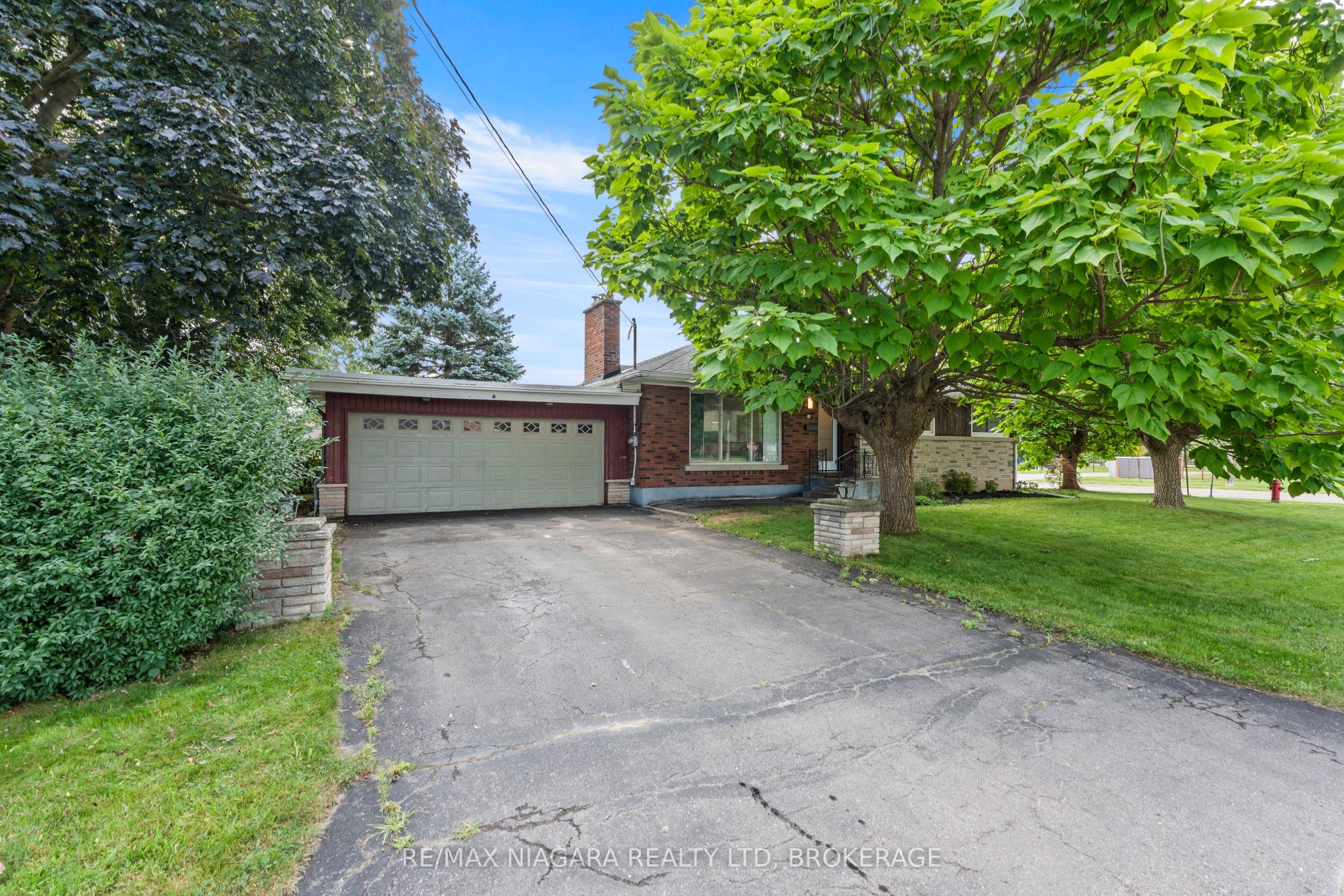 67 MAPLE PARK Drive