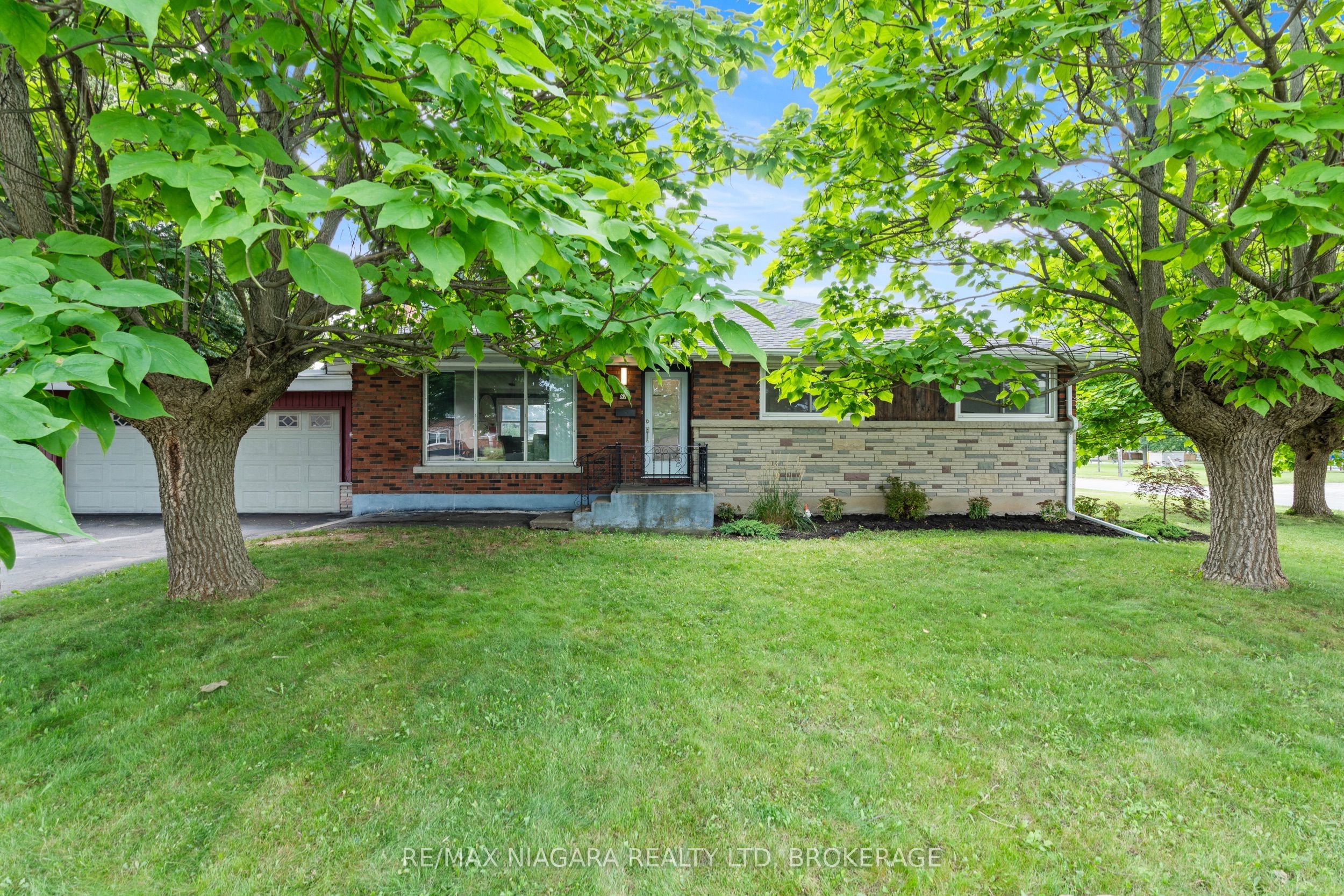 67 MAPLE PARK Drive