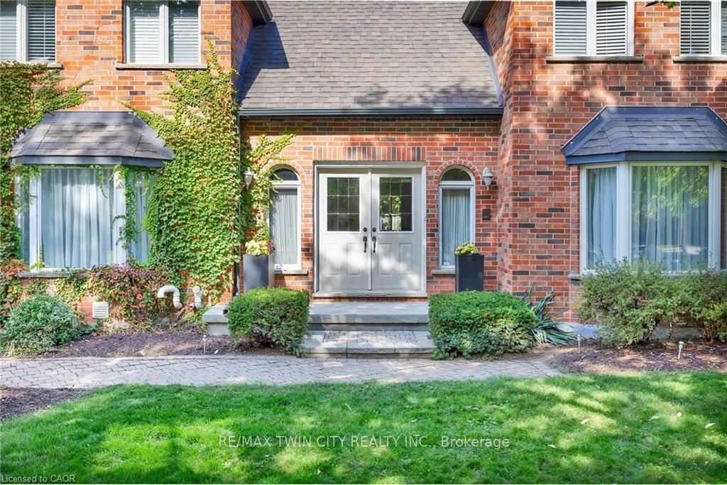 250 Grey Squirrel Place