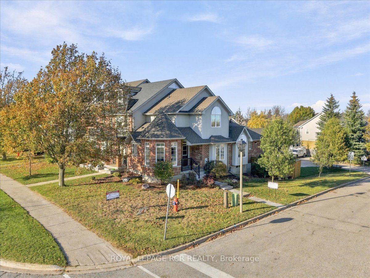 31 Montgomery Boulevard