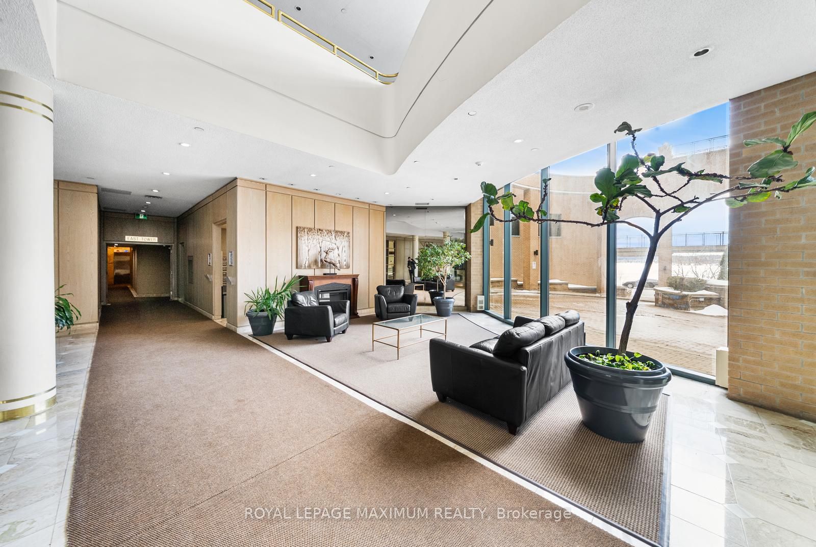 150 Dunlop Street E 601