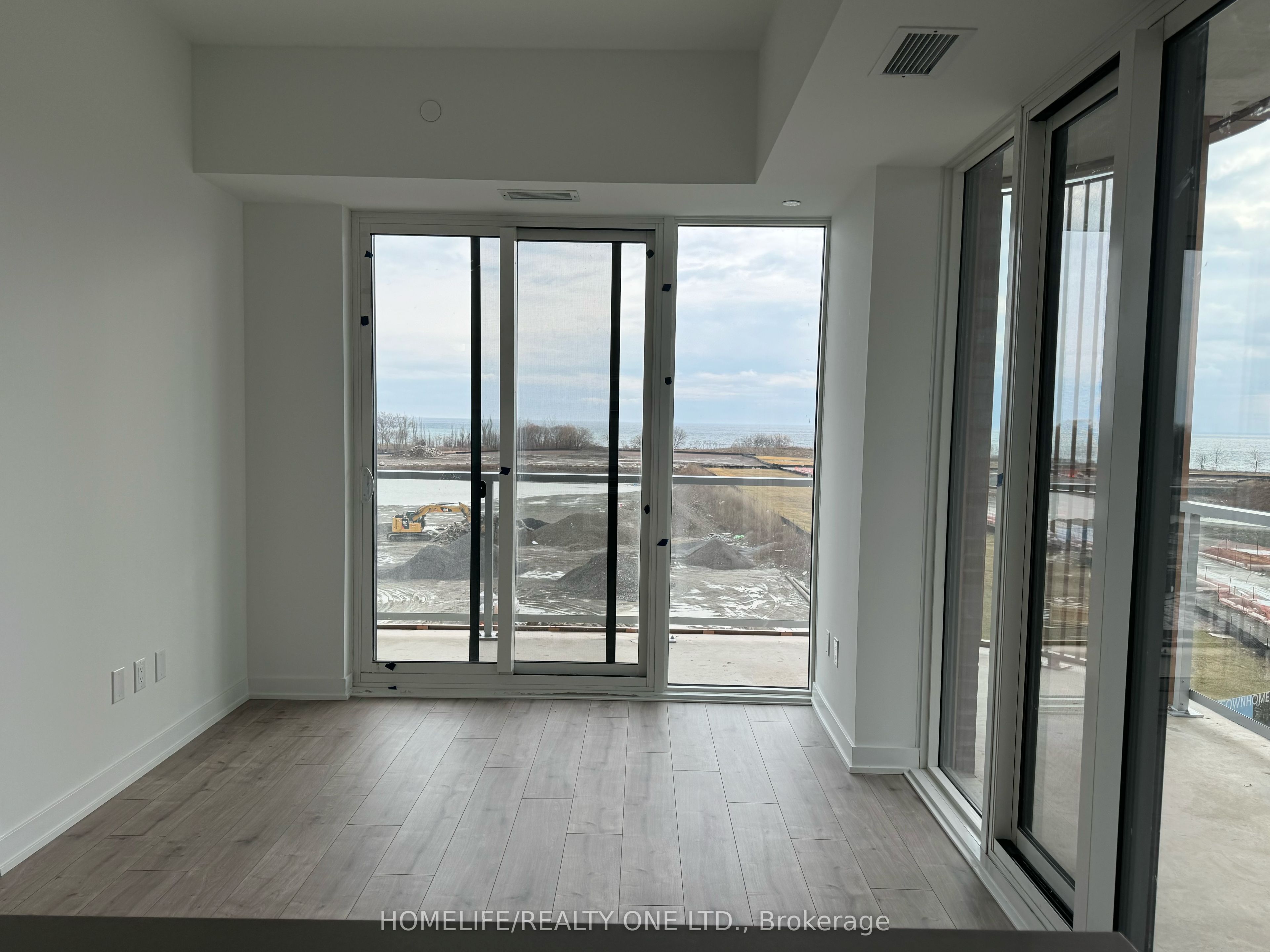 220 Missinnihe Way 421