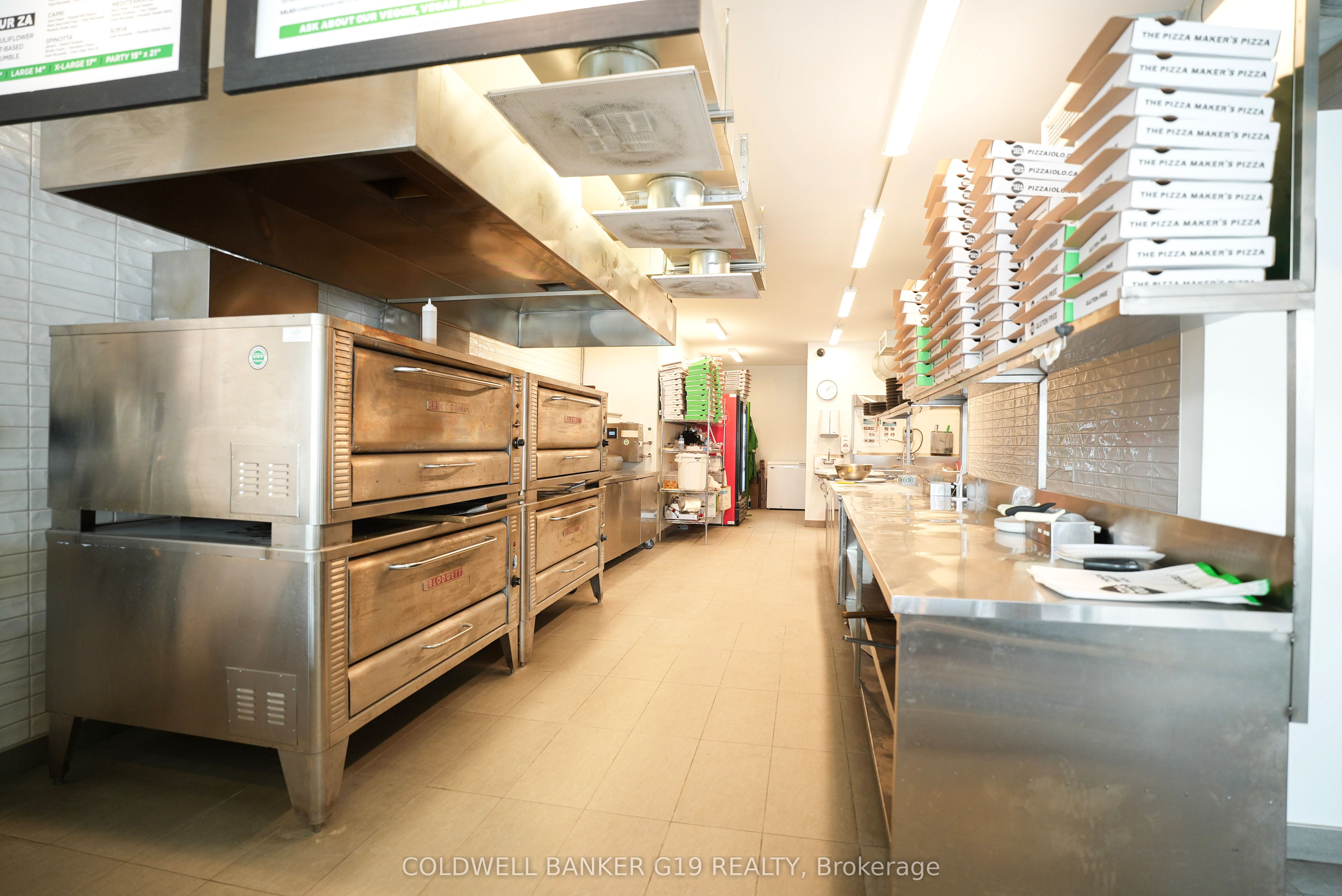 280 Lakeshore Road E