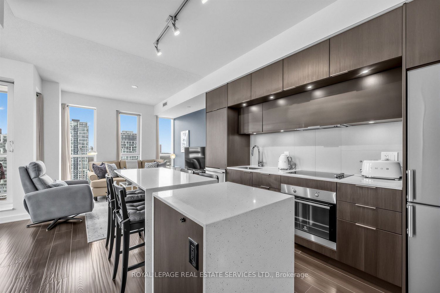 55 Regent Park Boulevard 2612