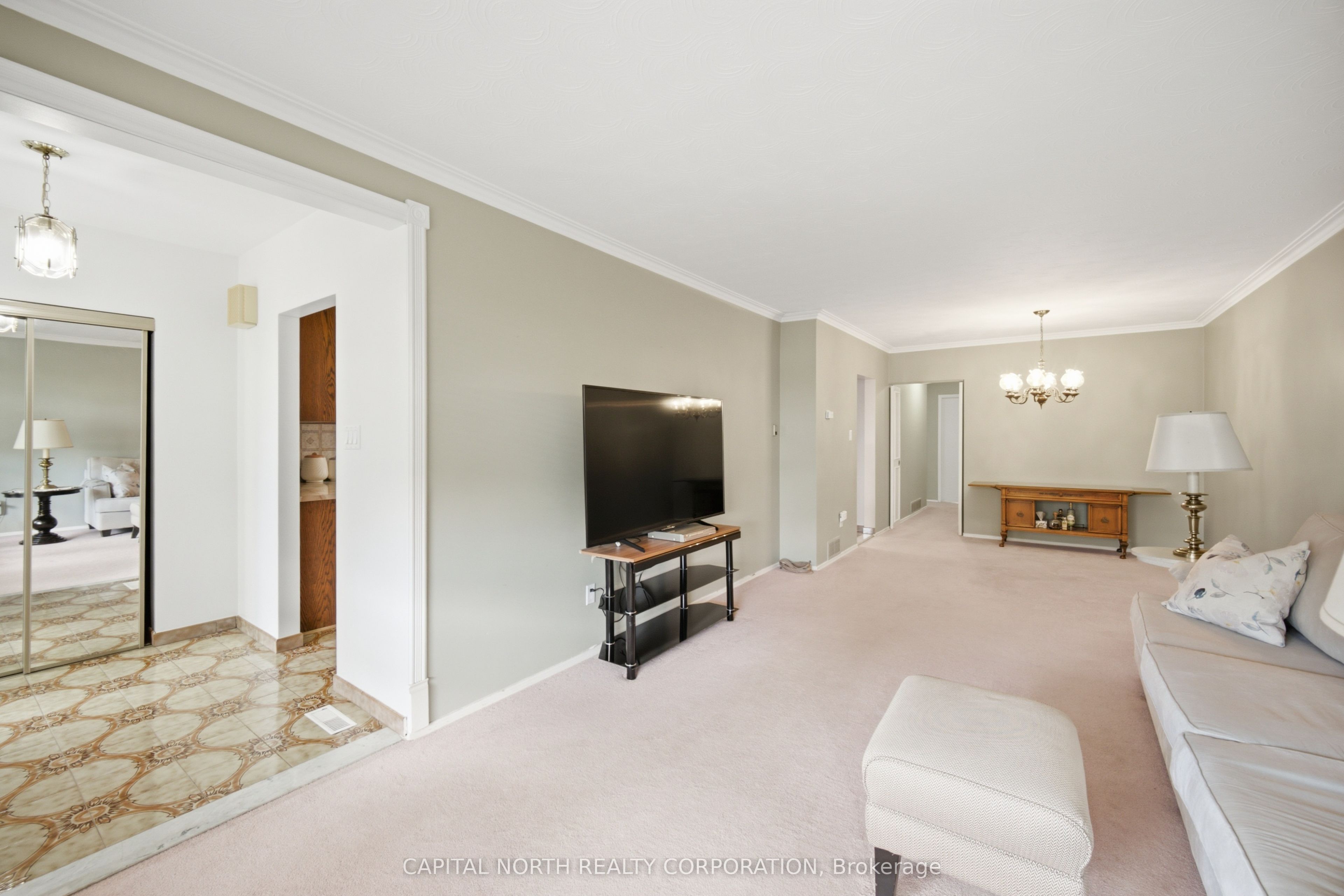 11 Goldsboro Road