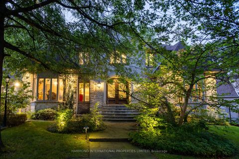 6 Fairfield Place Markham ON L3T 7M7