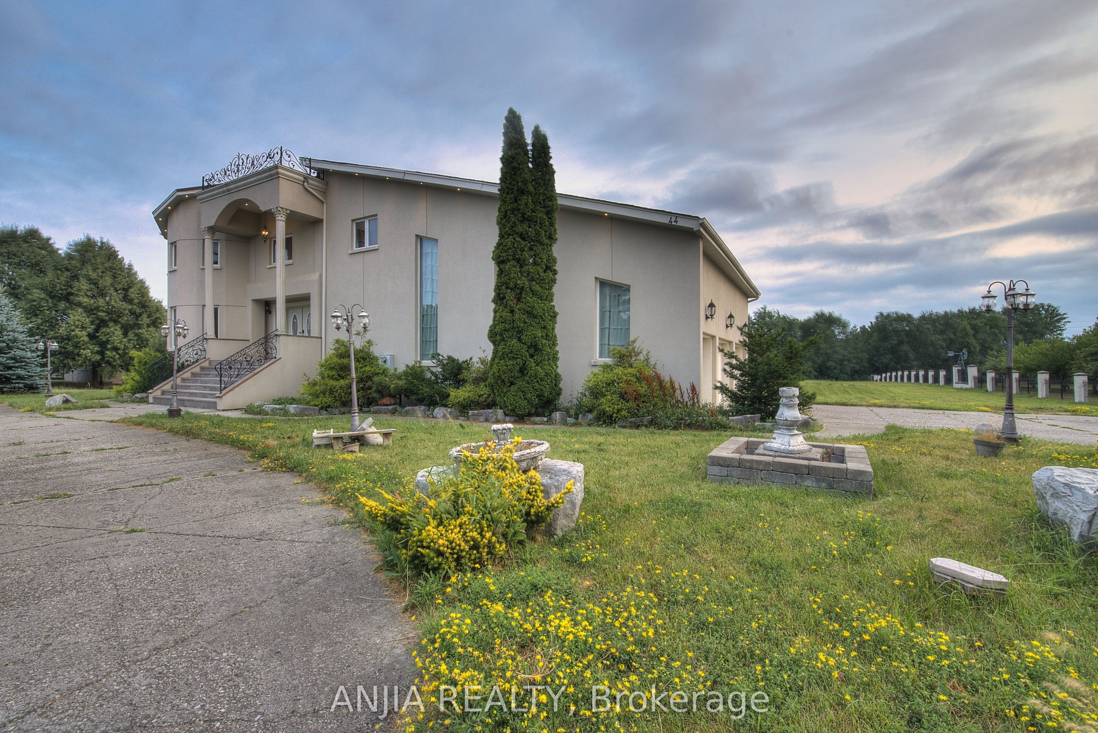 44 Bellini Avenue