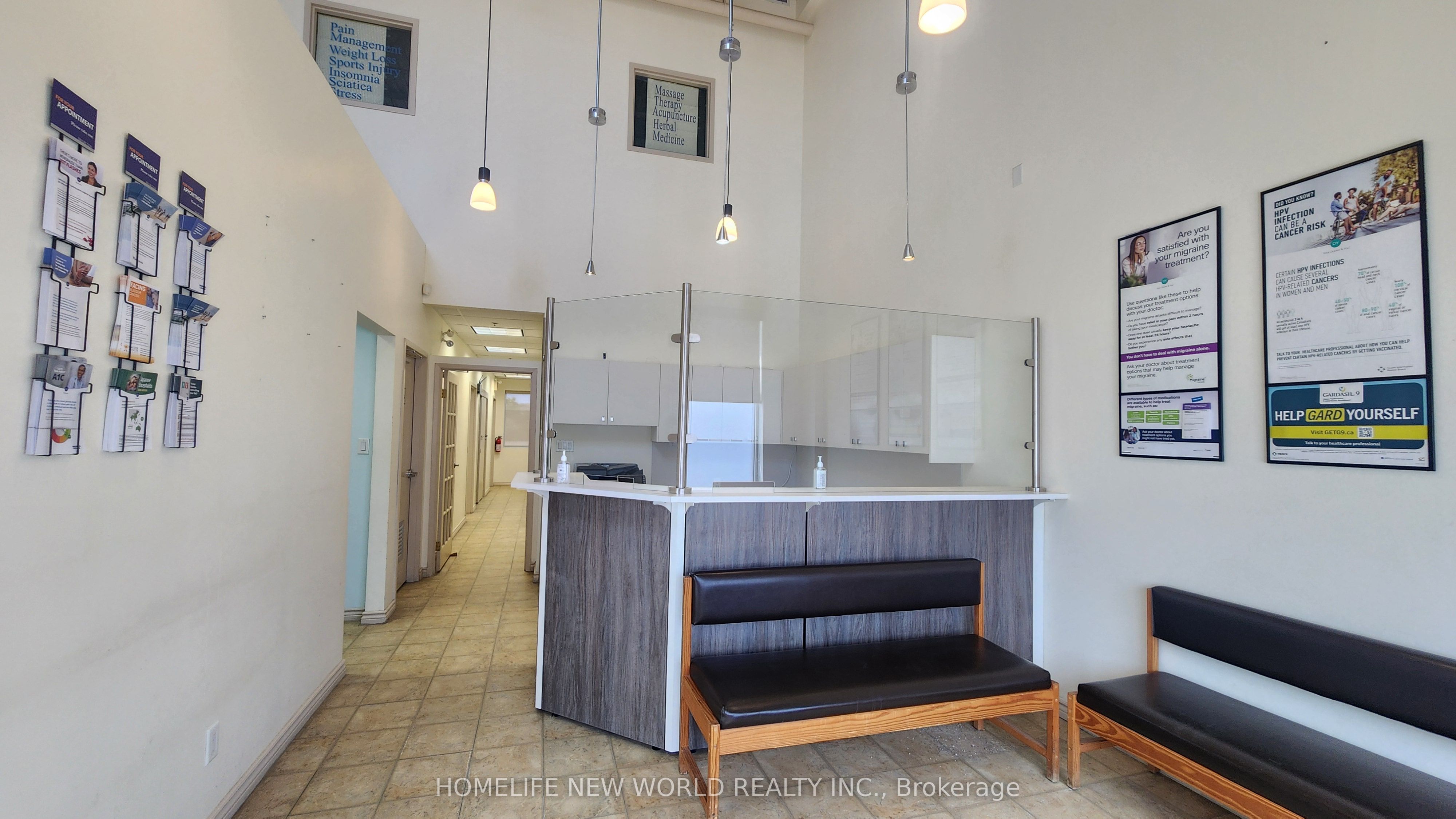 16945 Leslie Street 18